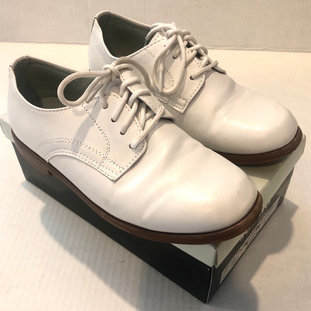 Boys White Communion Shoes.